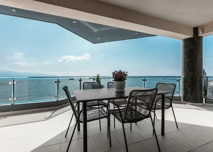 アパートホテル Dn Sea カラマタ