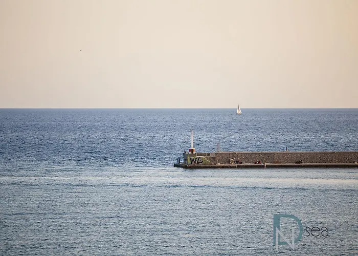 Dn Sea Апарт-отель Каламата